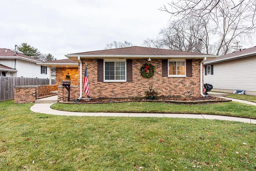 1305 Carmel Blvd photo 1