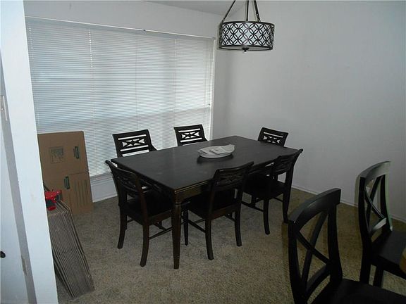 3rd image of 1314 E Branch Hollow Dr