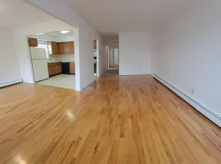 29-27 Bell Blvd, Bayside, NY 11361