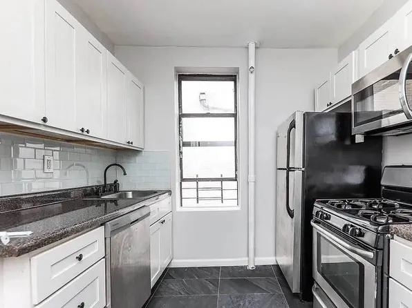 612 Flatbush Avenue image 1 of 5