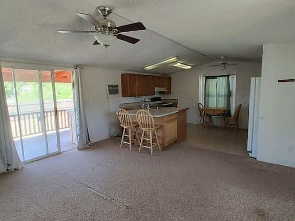 4th image of 18212 S JOHN FRY Avenue