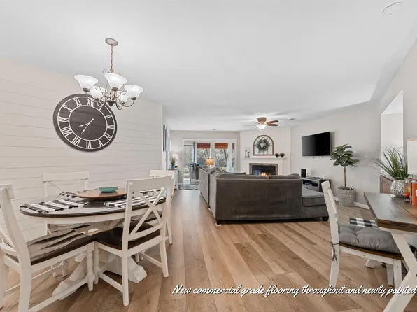 343 Wimbledon Bldg Dr, Branson, MO 65616