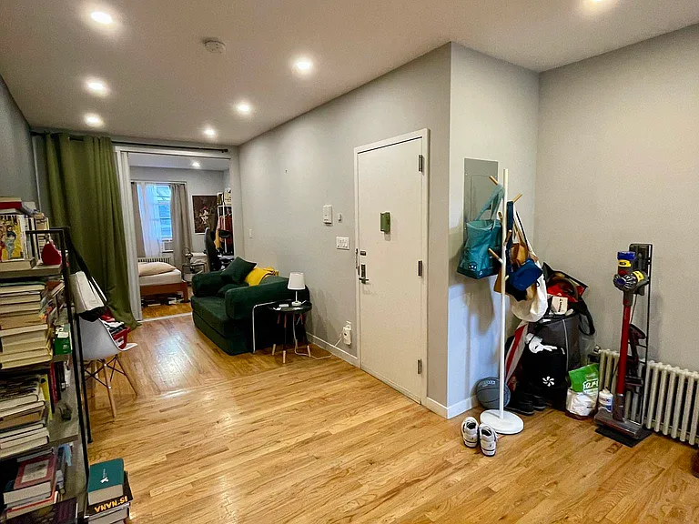 22-70 41st St #2R — Photo 17