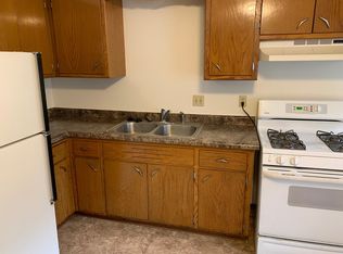 Eder Ln #1404-1, West Bend, WI 53095
