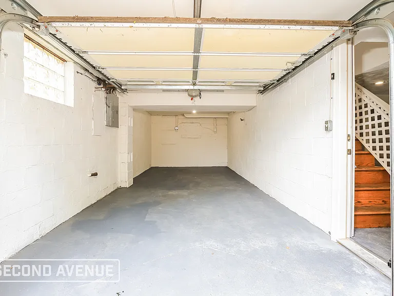 641 Penny Dr — Photo 14