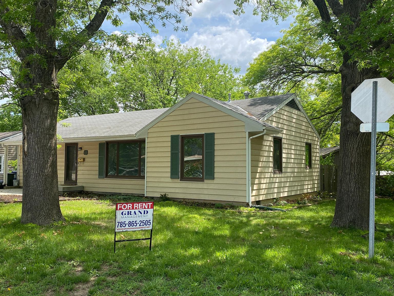 1038 Hilltop Dr, Lawrence, KS 66044 Zillow