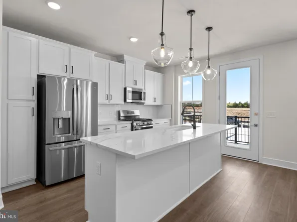 21797 Croxley Ter, Ashburn, VA 20148