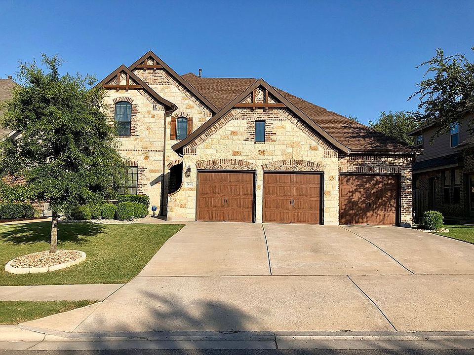 2410 Yorkshire Ln