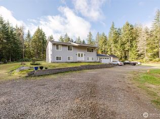1310 SW Clevenger Ln, Pt Orchard, WA 98367