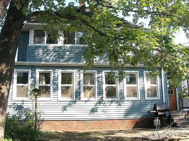 1594 S Taylor Rd photo 1