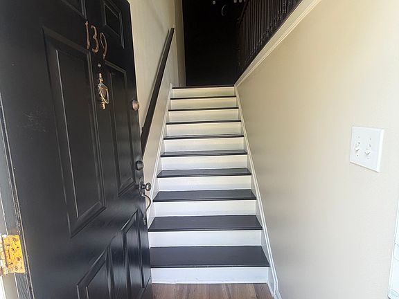 2nd image of 139 Columbus Dr #139