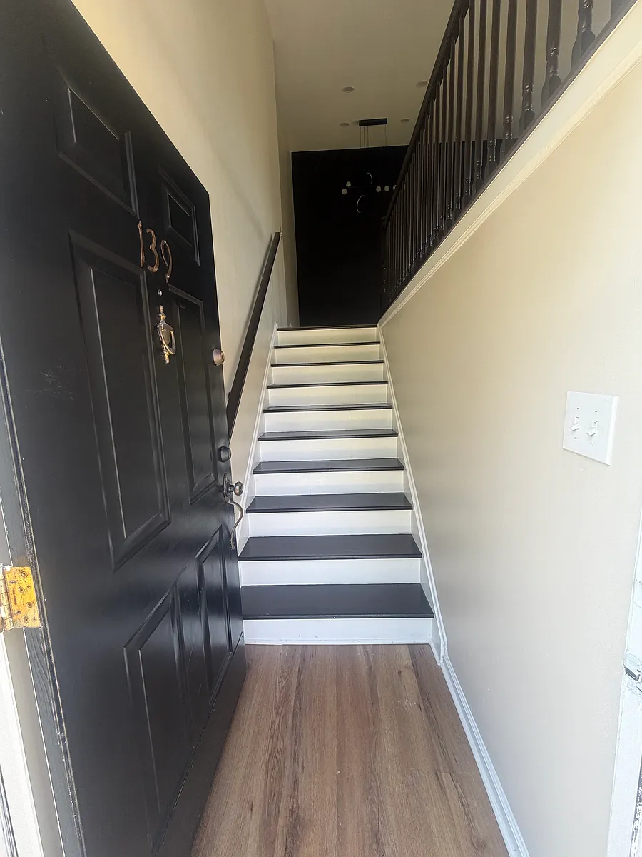 Building Photo - 139 Columbus Dr #139