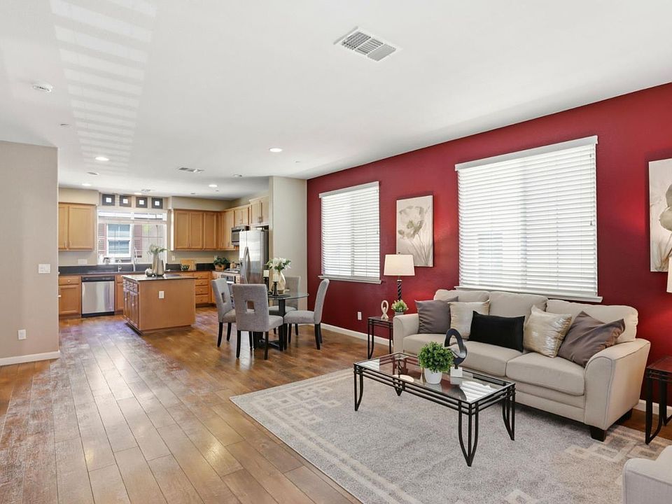 1st image of 57 Regency Pl