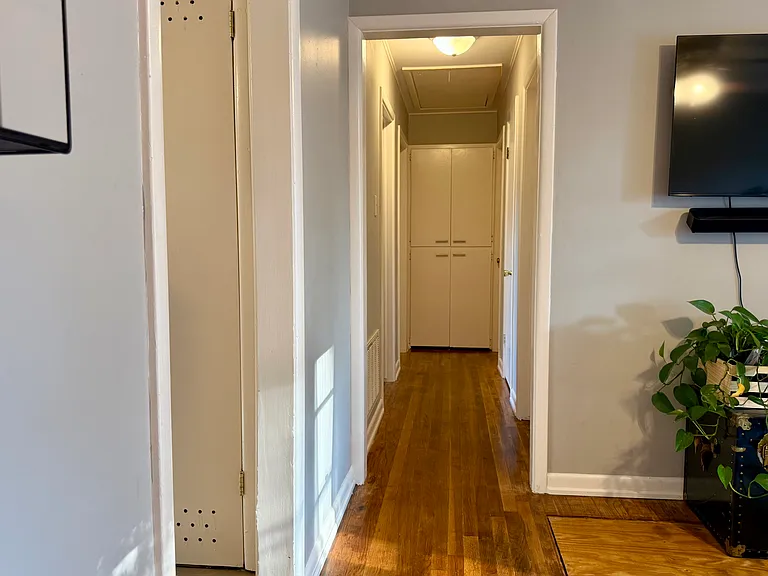 710 N 45th St — Photo 10