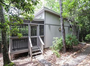 707 Dockery Creek Rd, Young Harris, GA 30582