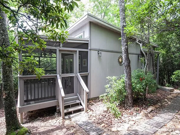 707 Dockery Creek Rd, Young Harris, GA 30582