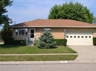 1104 Blithe Rd, Springfield, OH 45503