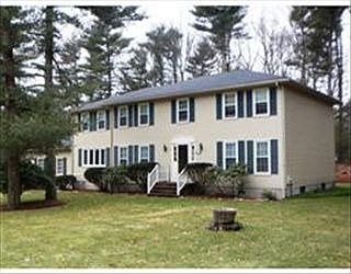 1st image of 17 Garry Dr