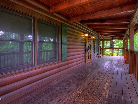 3rd image of 1023 Gordon Way