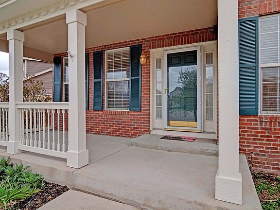 2nd image of 370 Sedona Dr