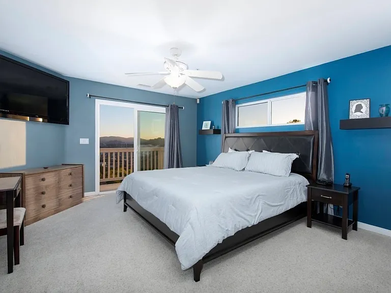 945 Deodar Rd — Photo 6