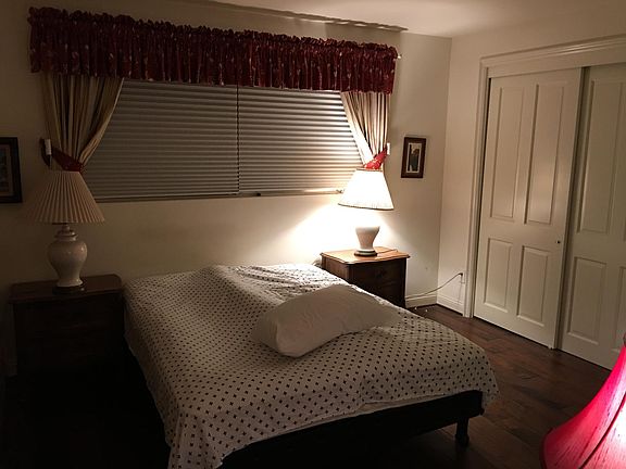 Bedroom 2 Upstairs alternate view