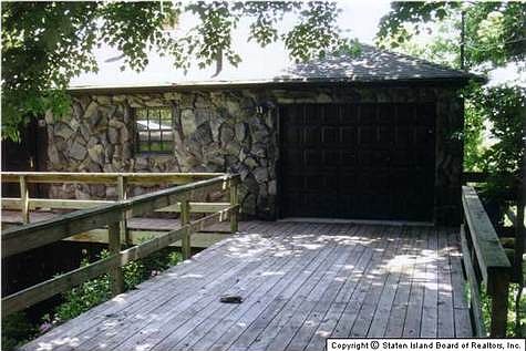 2nd image of 292 Lighthouse Ave