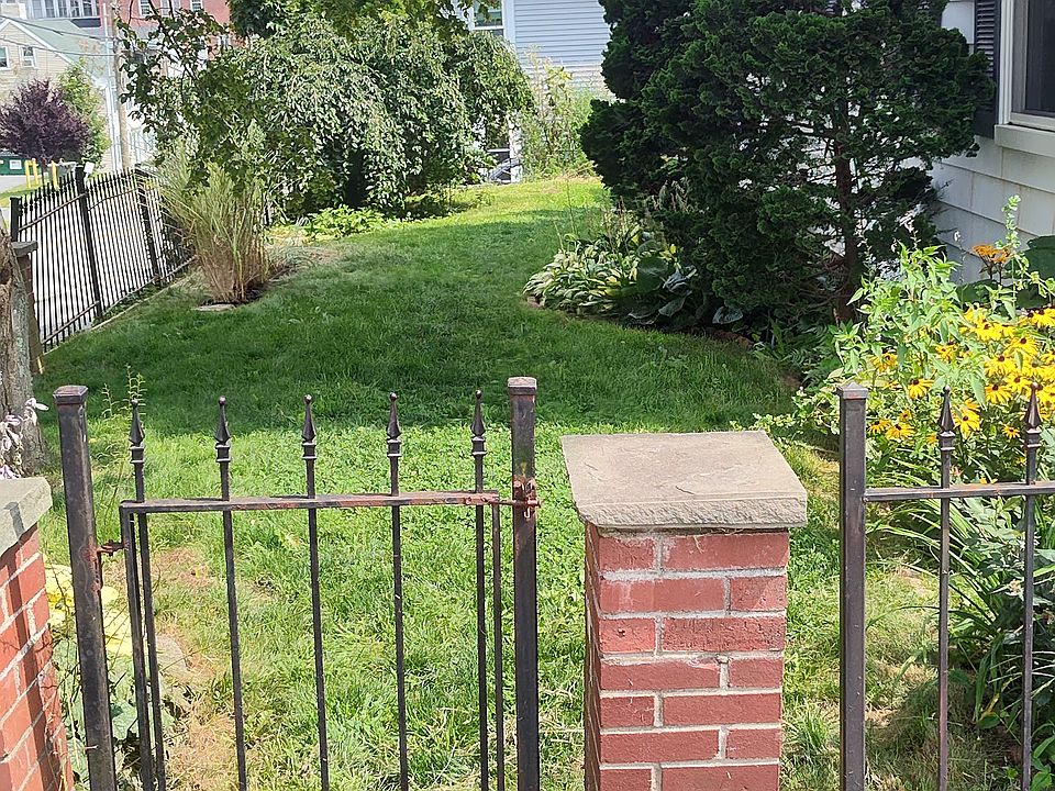 Fenced in side yard