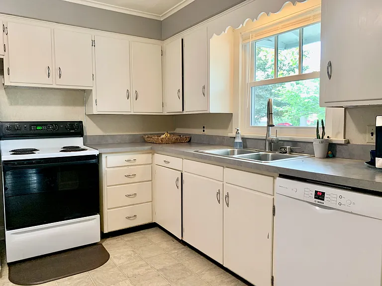 737 Market St — Photo 10