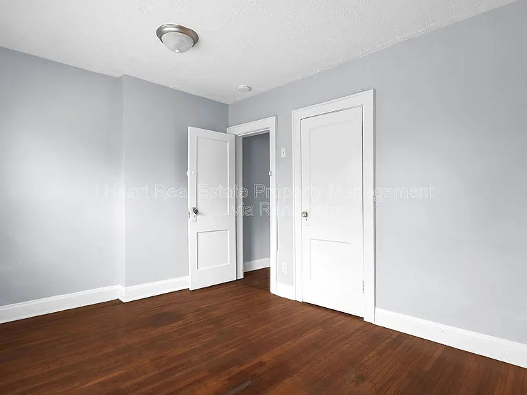 1026 Ellsworth Ave — Photo 15