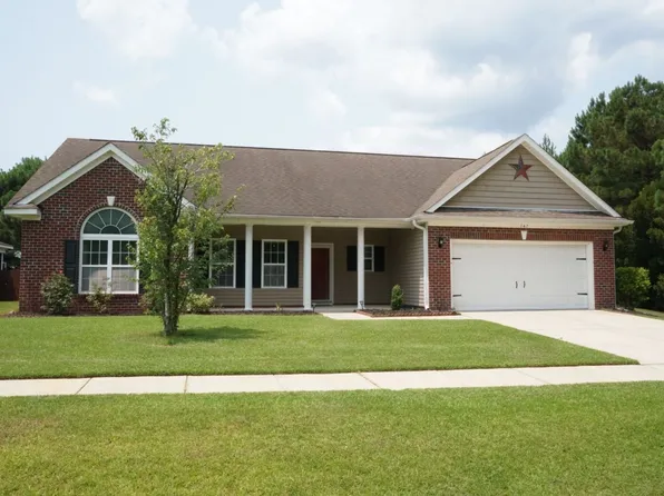 147 Moonstone Ct, Jacksonville, NC 28546