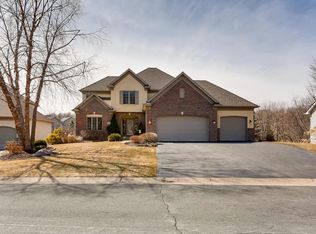 16733 Stirrup Ln, Eden Prairie, MN 55347
