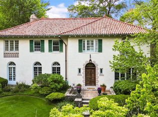 539 Sherwood Dr, Saint Louis, MO 63119