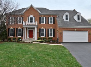 42658 Fairweather Ct, Ashburn, VA 20148