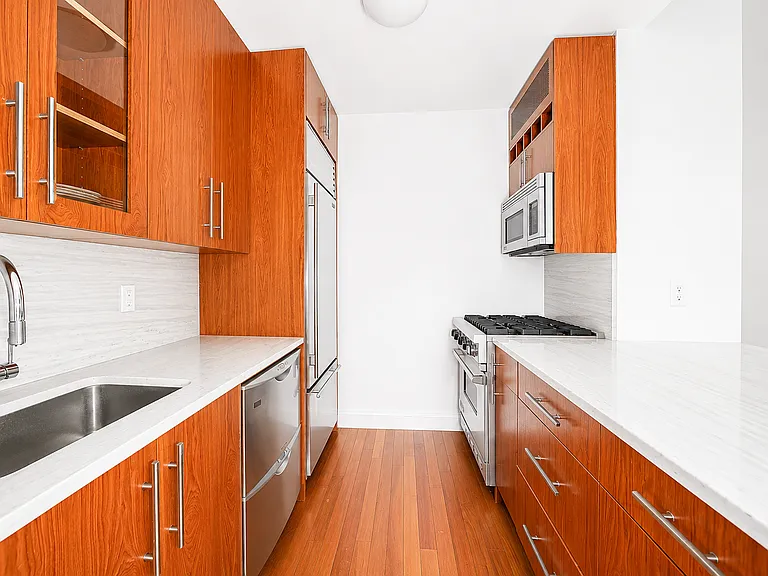 88 Greenwich St #724W — Photo 3