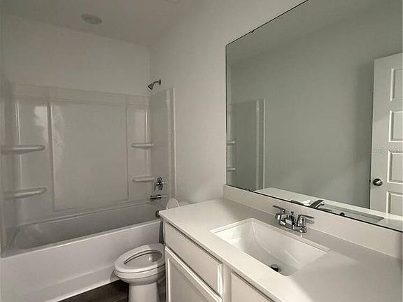 3rd image of 2569 Olympic Ct
