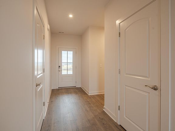 5th image of 3067 Dowgate Dr