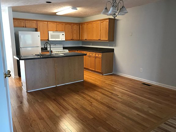 4th image of 3444 Regency Park Dr