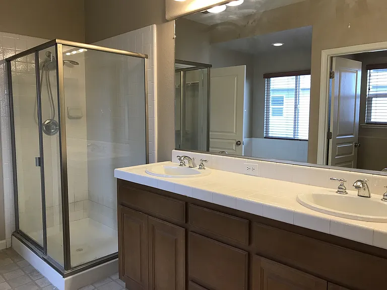 1235 Bluegrass Ct — Photo 29