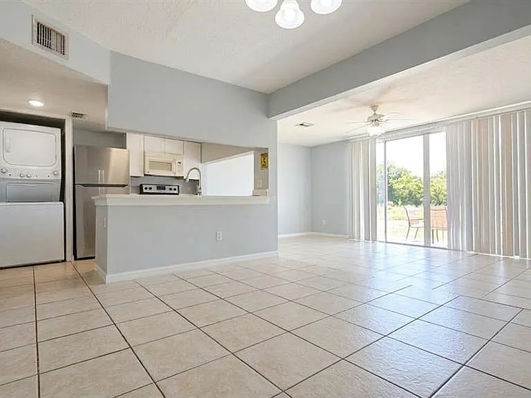 226 Orchid Dr — Photo 3