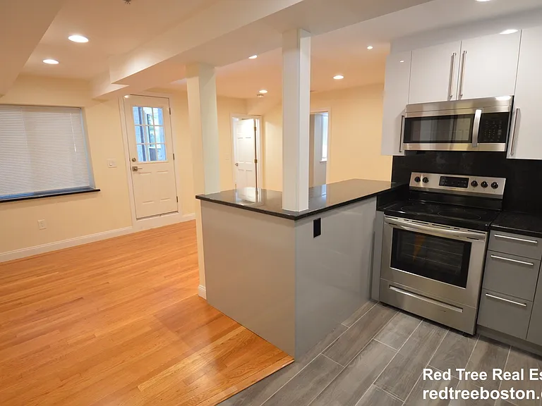 1801 Beacon St #2 — Photo 5