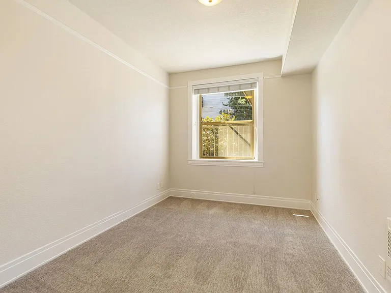 The New Carroll Apartments — Photo 35