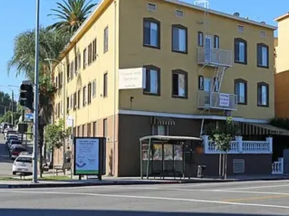 BONAIR, 2002 W Sunset Blvd #205, Los Angeles, CA 90026