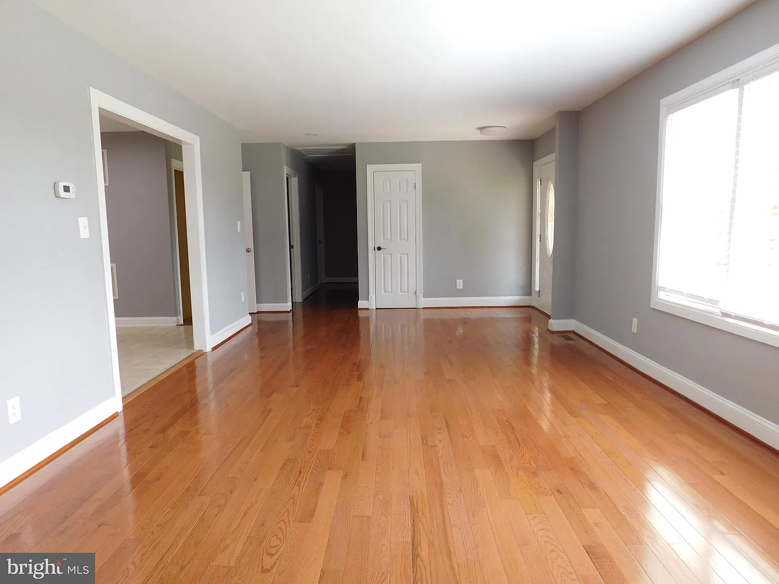 4 bed, 2.5 bath, 2122 sqft, $4,500 — Photo 4