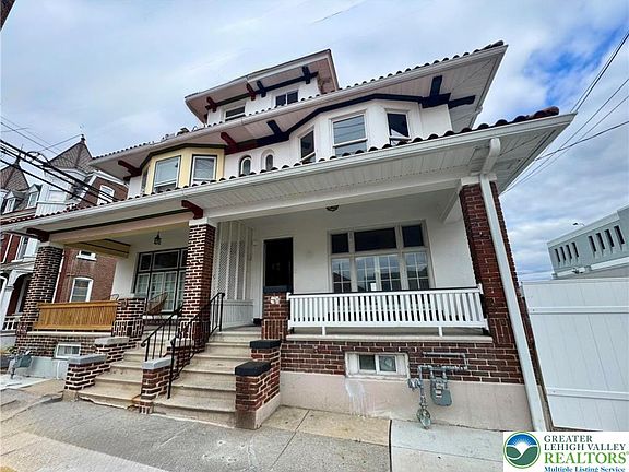 2nd image of 21 N Jefferson St