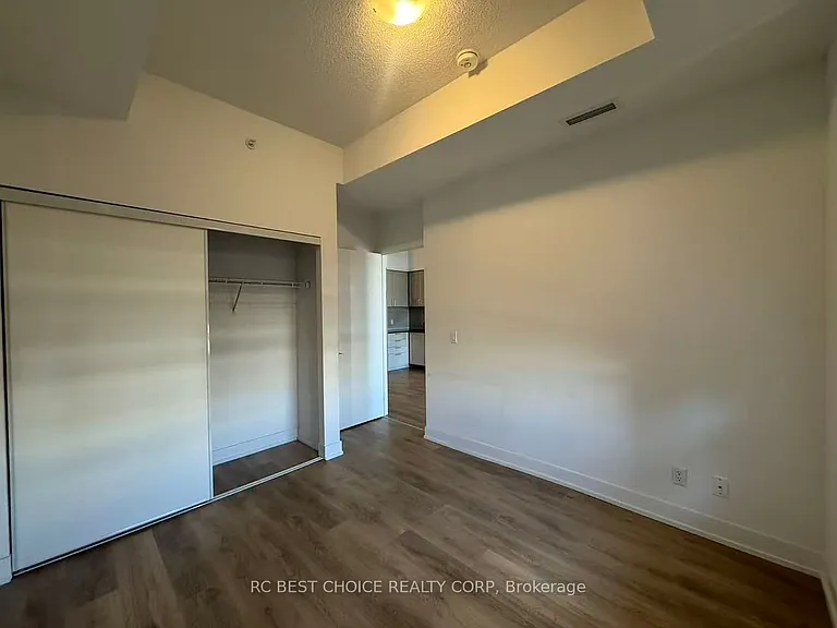 268 Buchanan Dr #820W — Photo 4