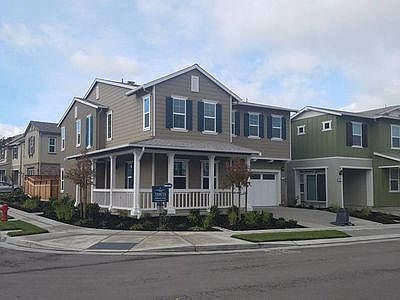 Corner Lot with porch