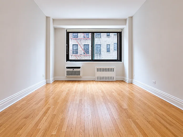 120 W 97th St #3F — Photo 11