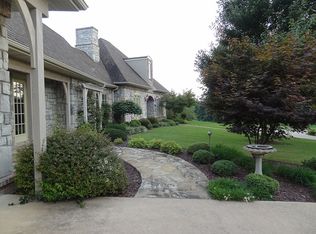 3285 E Skillern Rd, Fayetteville, AR 72703