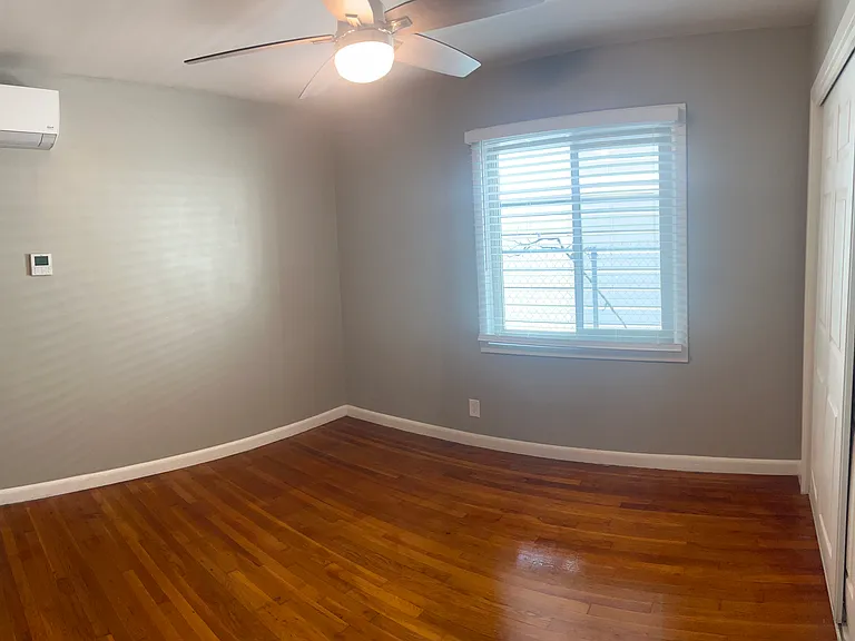 1517 G St #B — Photo 5